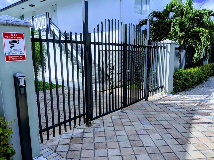 A2 - Endless Summer Vacation Rentals - 3 Bedroom Apartment Close To Casino Fort Lauderdale Exterior foto